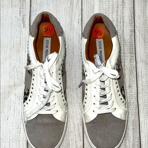 Steve Madden Tennis Shoe